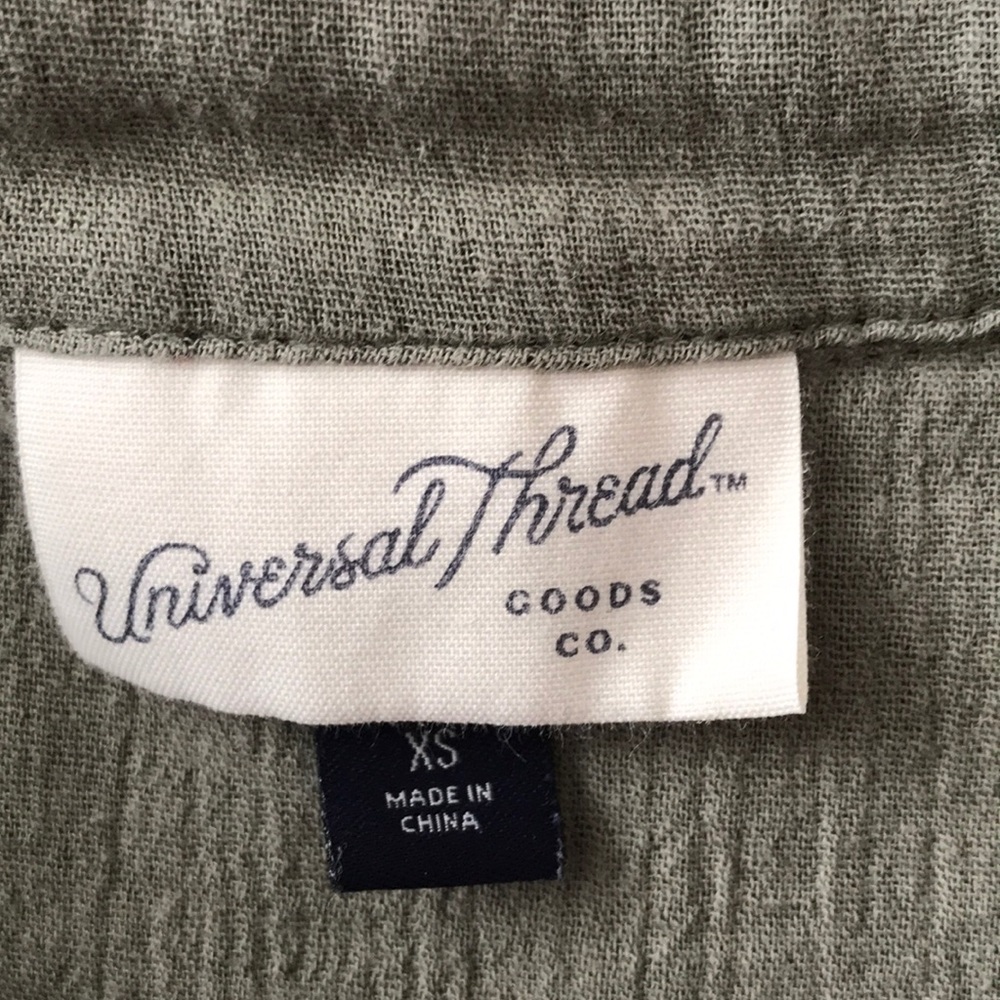 NWOT Universal Thread top - Picture 4 of 7